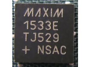 MAX1533E